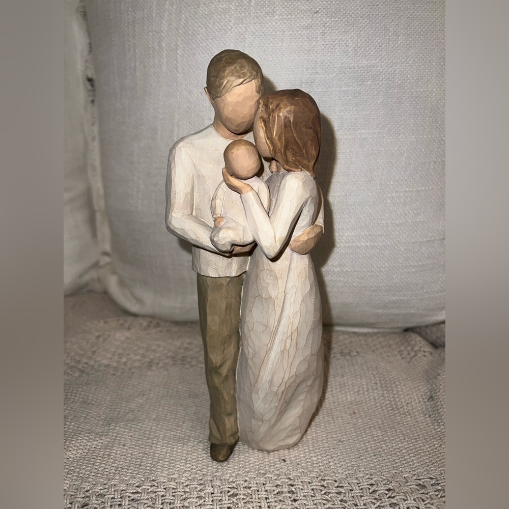 Willow tree figurine